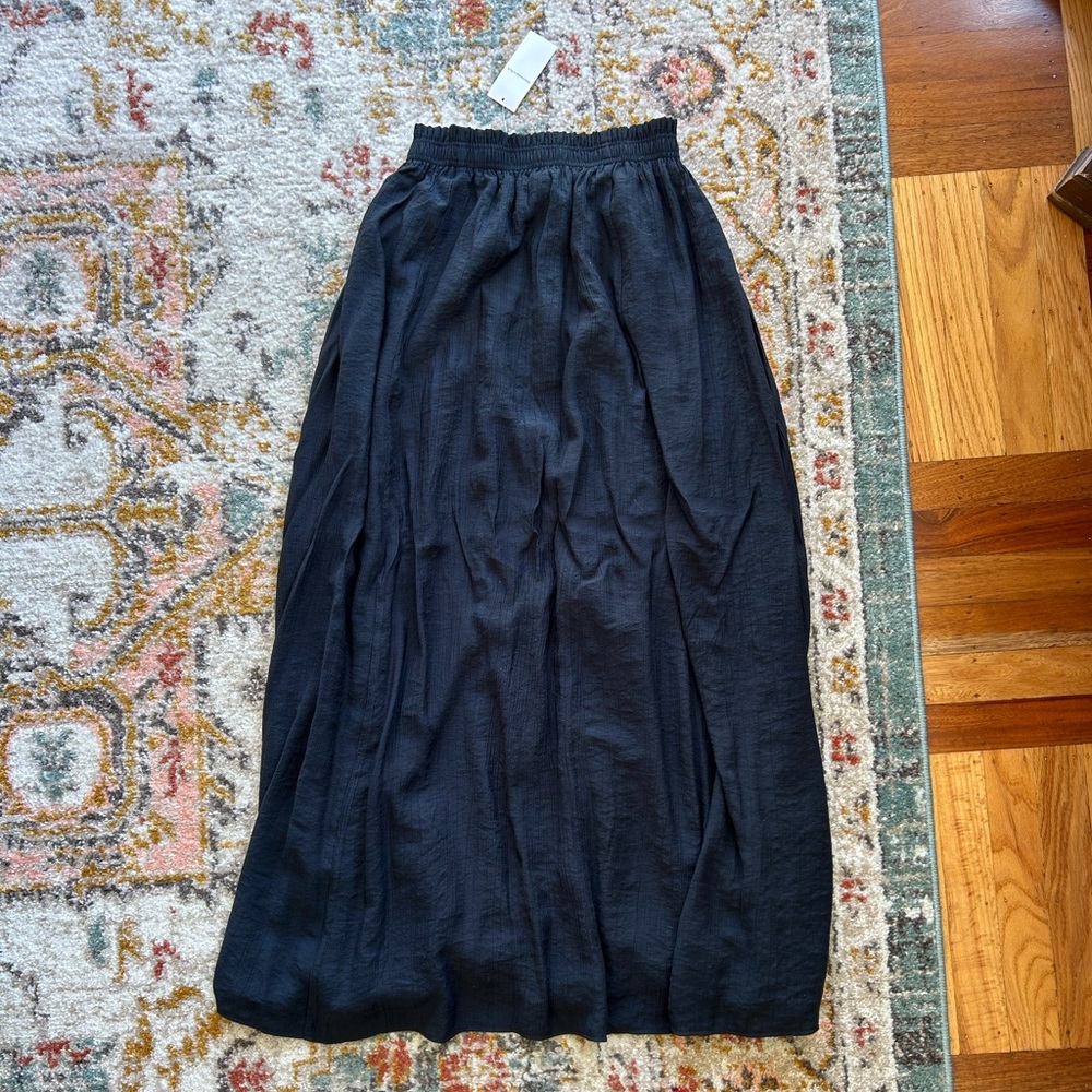 Crinkle Texture Maxi Skirt